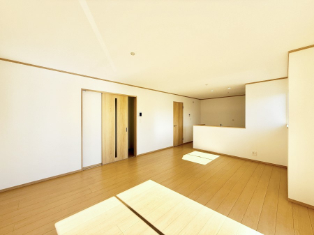 ���r���O�@���������났�ƏΊ炪�W�܂�A�S���܂郊�r���O