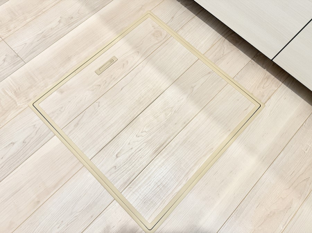 ���̑����ρ@�ݔ����B�ꂽ���[�X�y�[�X�ŉƑS�̂��X�b�L��