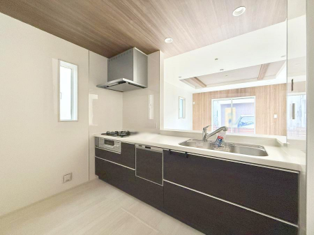 Lb`@ƑƂȂAR~jP[V̏