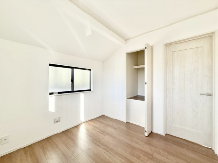 �q�������@�������v���C�x�[�g��ԂƂ��ĐÂ��ŗ�������������񋟂��Ă���܂�