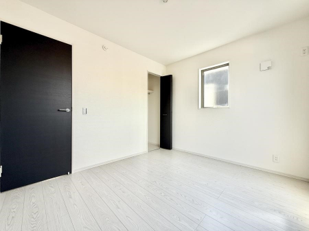 ̑ρ@F̂ŉ₩ȎԂy߂܂