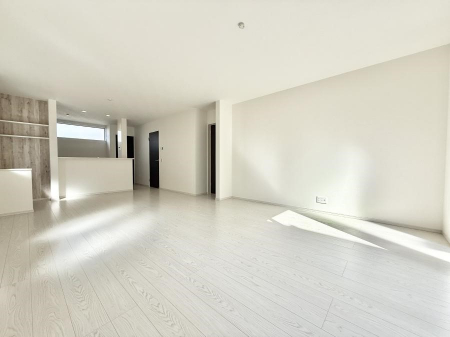 rO@났ƏΊ炪W܂AS܂郊rO