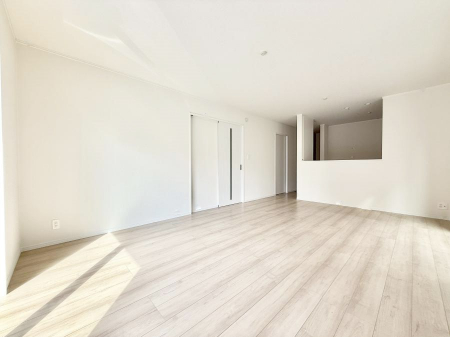 rO@났ƏΊ炪W܂AS܂郊rO