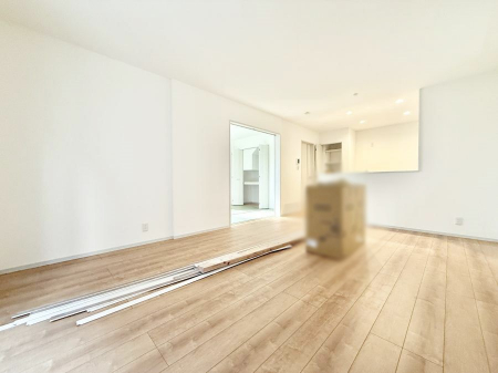 ���r���O�@���������났�ƏΊ炪�W�܂�A�S���܂郊�r���O