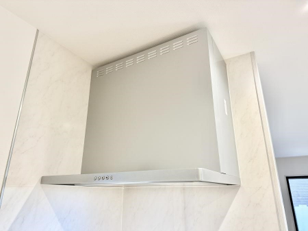 ���̑����ρ@�ݔ����t�[�h�ɕ����Ă���ׁA���������C��ɗU������A�����I�ɔr�����ł��܂�