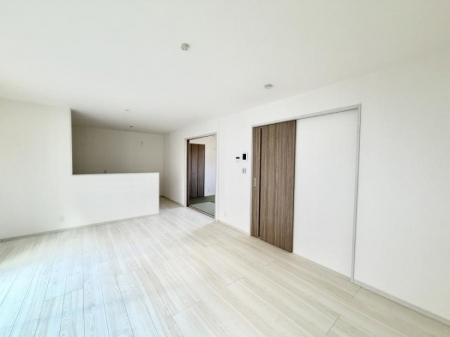 ���r���O�@�������Ƒ��̎��Ԃ��ʂ�A���K�Ŗ��������