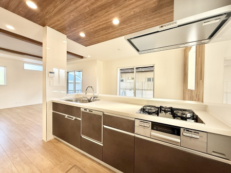 �L�b�`���@�������Ƒ����J��[�߂�A������̂���L�b�`��