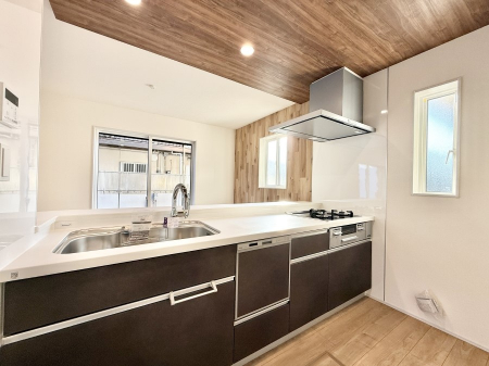 �L�b�`���@���������y���݂ƐH�ׂ�K����͂���L�b�`��