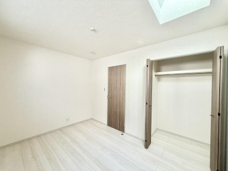 �q�������@�������v���C�x�[�g��ԂƂ��ĐÂ��ŗ�������������񋟂��Ă���܂�