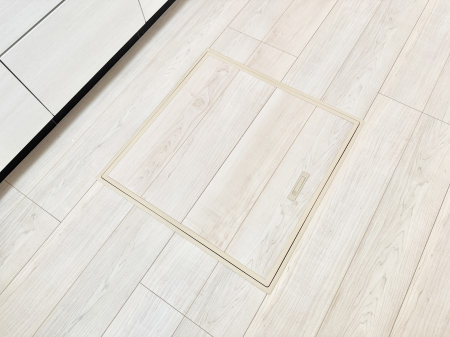 ̑ρ@ݔBꂽ[Xy[XŉƑŜXbL