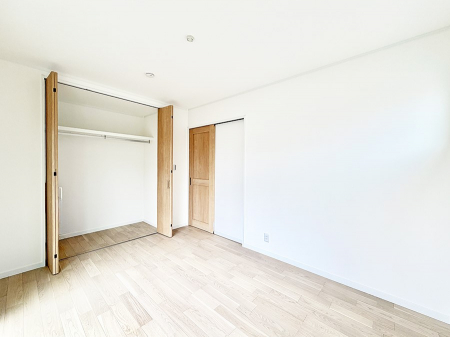 ̑ρ@F̂ŉ₩ȎԂy߂܂