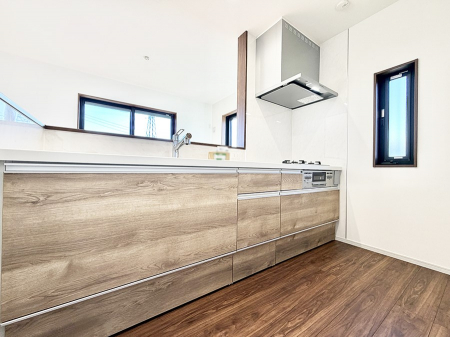 �L�b�`���@�������Ƒ����J��[�߂�A������̂���L�b�`��