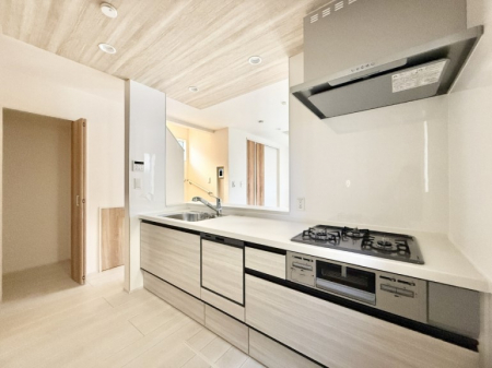 �L�b�`���@�������Ƒ����J��[�߂�A������̂���L�b�`��