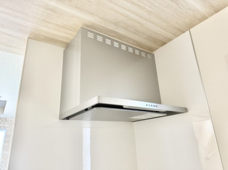 ���̑����ρ@�ݔ����������̏��C����������C��ɗU������A�����I�ɔr�����ł��܂��B