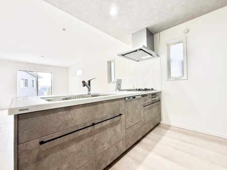 �L�b�`���@�������L���C�ɕЕt���A�g���₷���L�b�`��