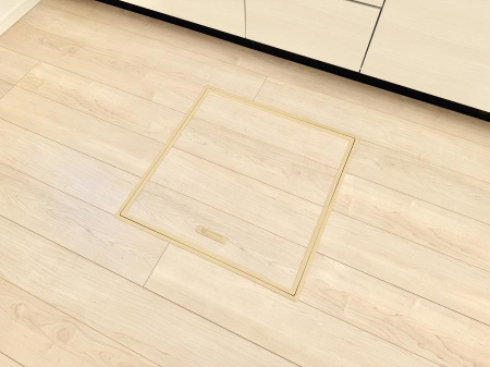 ̑ρ@ݔBꂽ[Xy[XŉƑŜXbL