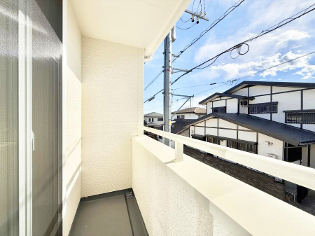 �o���R�j�[�@������ �G�߂̈ڂ낢����������J���I�ȋ�Ԃł�