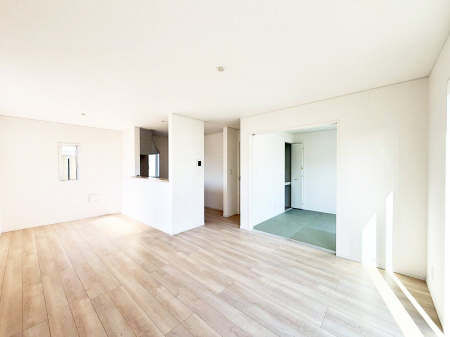 ���r���O�@���������났�ƏΊ炪�W�܂�A�S���܂郊�r���O