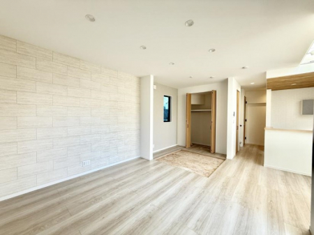 ���r���O�@���������났�ƏΊ炪�W�܂�A�S���܂郊�r���O