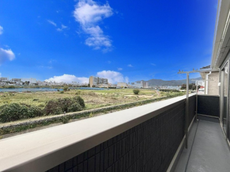 oRj[@ G߂̈ڂ낢JIȋԂł