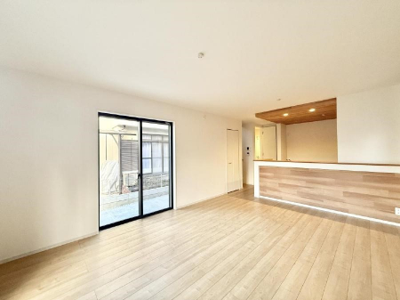 ���r���O�@���������R�Ɖ�b�����܂��A�S�n�悢�ЂƂƂ�