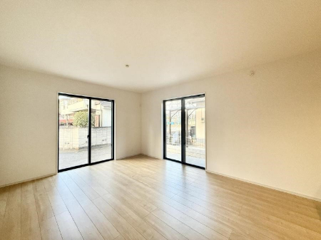 ���r���O�@���������C�ɓ���̏ꏊ�ŁA�̂�т�Ƃ������Ԃ�