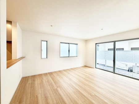 ���r���O�@���������났�ƏΊ炪�W�܂�A�S���܂郊�r���O