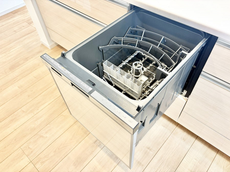 ���̑����ρ@�ݔ����H��̕ЂÂ����H��킪����Ύ��Z�ɁB���Ƒ��Ƃ̎��Ԃ𑝂₹�܂�