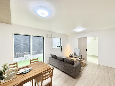 rO@Cɓ̏ꏊŁÂтƂԂ