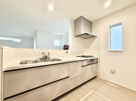 Lb`@ƑƂȂAR~jP[V̏