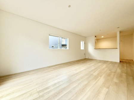 ���r���O�@���������났�ƏΊ炪�W�܂�A�S���܂郊�r���O