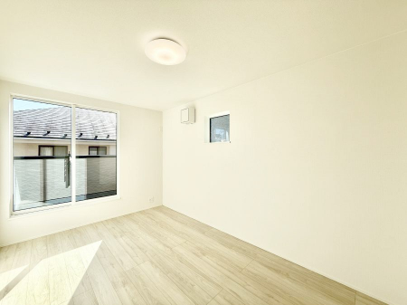 ̑ρ@F̂ŉ₩ȎԂy߂܂