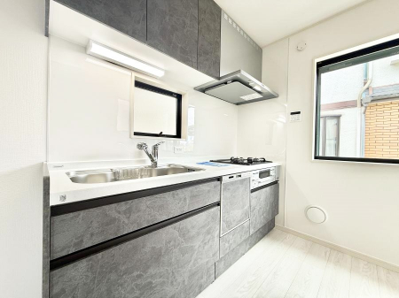 �L�b�`���@�������L���C�ɕЕt���A�g���₷���L�b�`��