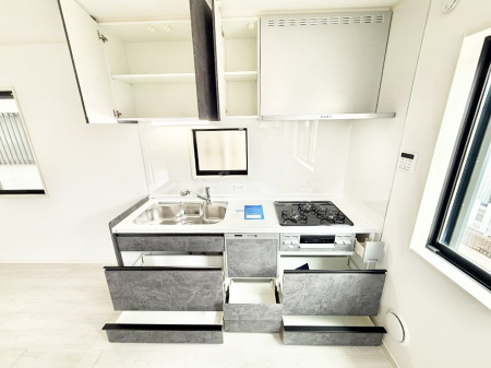 �L�b�`���@�������Ƒ����J��[�߂�A������̂���L�b�`��