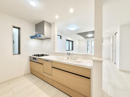 Lb`@ƑƂȂAR~jP[V̏