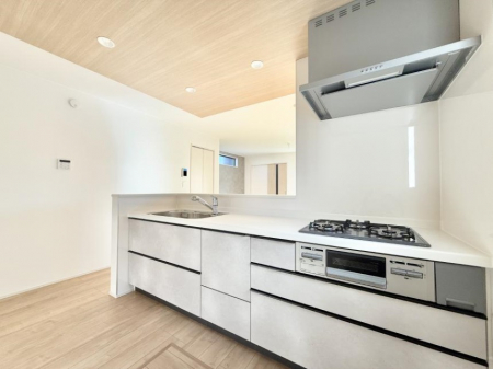 �L�b�`���@���������y���݂ƐH�ׂ�K����͂���L�b�`��