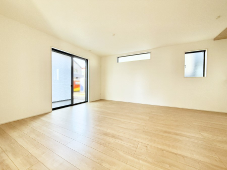 ���r���O�@���������났�ƏΊ炪�W�܂�A�S���܂郊�r���O