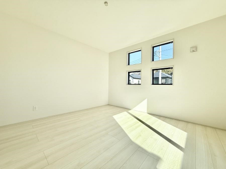 �q�������@����