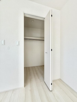 ���̑��@������WIC�t���ňߗނ��ו����܂Ƃ߂Ď��[�ł���֗��ȋ�Ԃł�