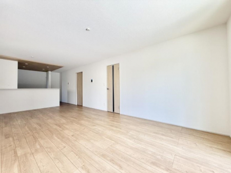 rO@났ƏΊ炪W܂AS܂郊rO