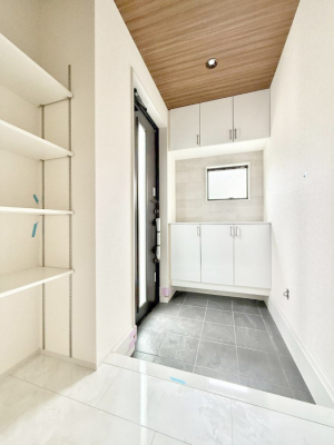 ���ց@���������ւ͂��Ƃ̊�I�������Ȍ��ւł��q�l�����}���I