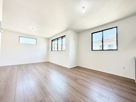 ���r���O�@�������Ƒ��̎��Ԃ��ʂ�A���K�Ŗ��������