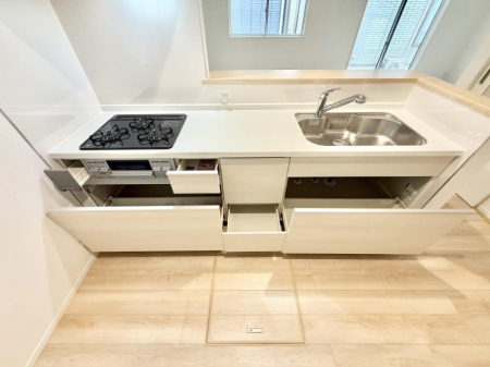 Lb`@ƑƂȂAR~jP[V̏