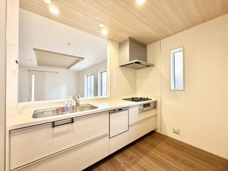 �L�b�`���@���������y���݂ƐH�ׂ�K����͂���L�b�`��