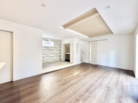 ���r���O�@���������R�Ɖ�b�����܂��A�S�n�悢�ЂƂƂ�