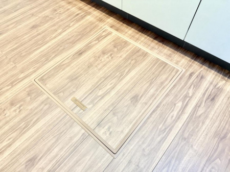 ̑ρ@ݔBꂽ[Xy[XŉƑŜXbL