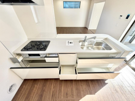 �L�b�`���@�������Ƒ����J��[�߂�A������̂���L�b�`��