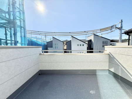 �o���R�j�[�@������ �G�߂̈ڂ낢����������J���I�ȋ�Ԃł�