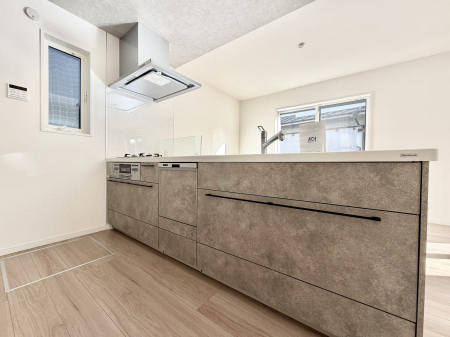 �L�b�`���@�������L���C�ɕЕt���A�g���₷���L�b�`��