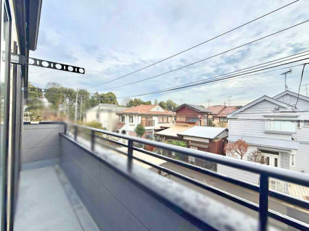 �o���R�j�[�@������ �G�߂̈ڂ낢����������J���I�ȋ�Ԃł�